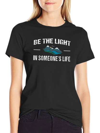 Camiseta Negra Sé la Luz Inspiradora