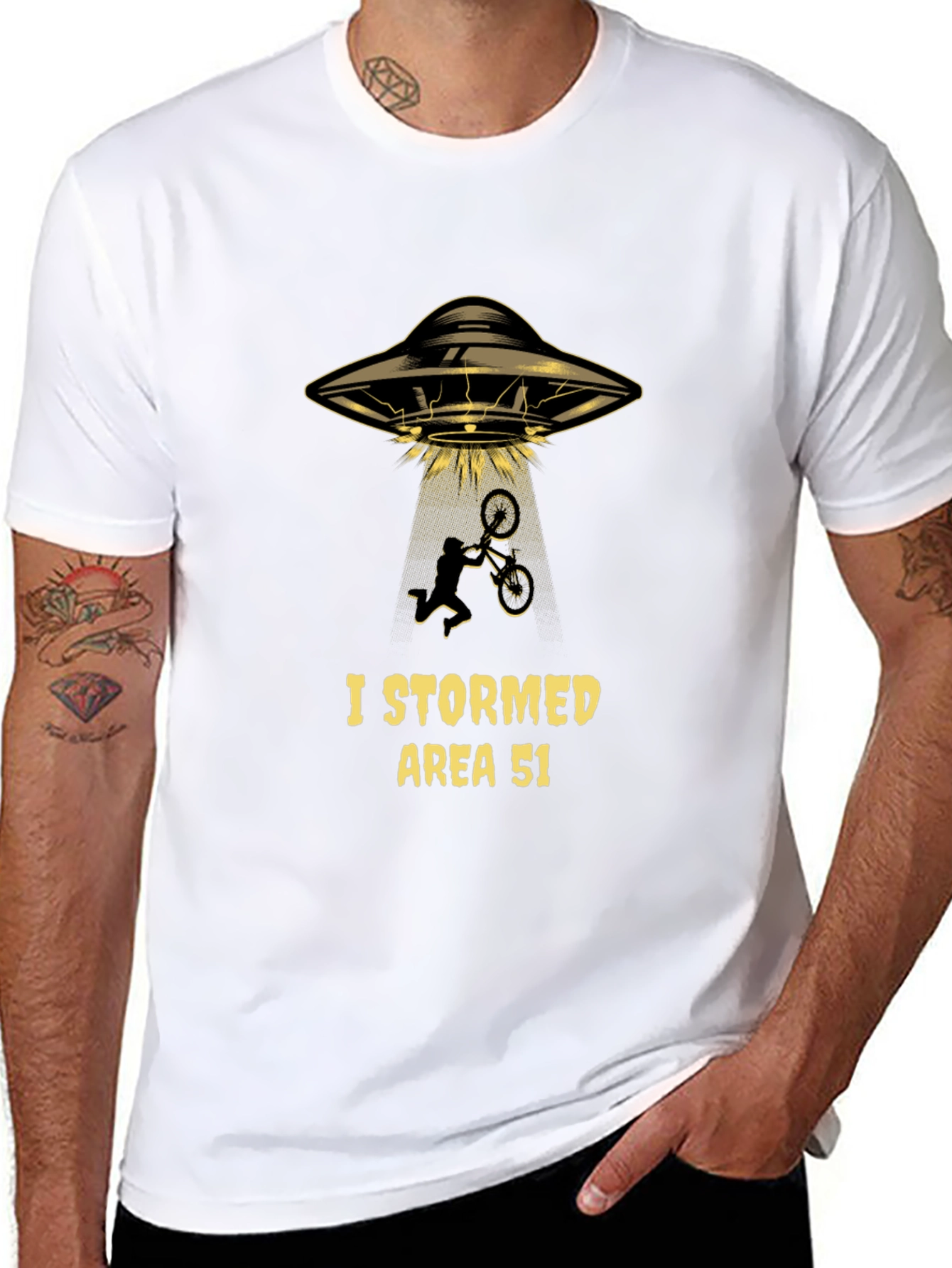 Camiseta Hombre Área 51 - ¡Invade con Estilo!