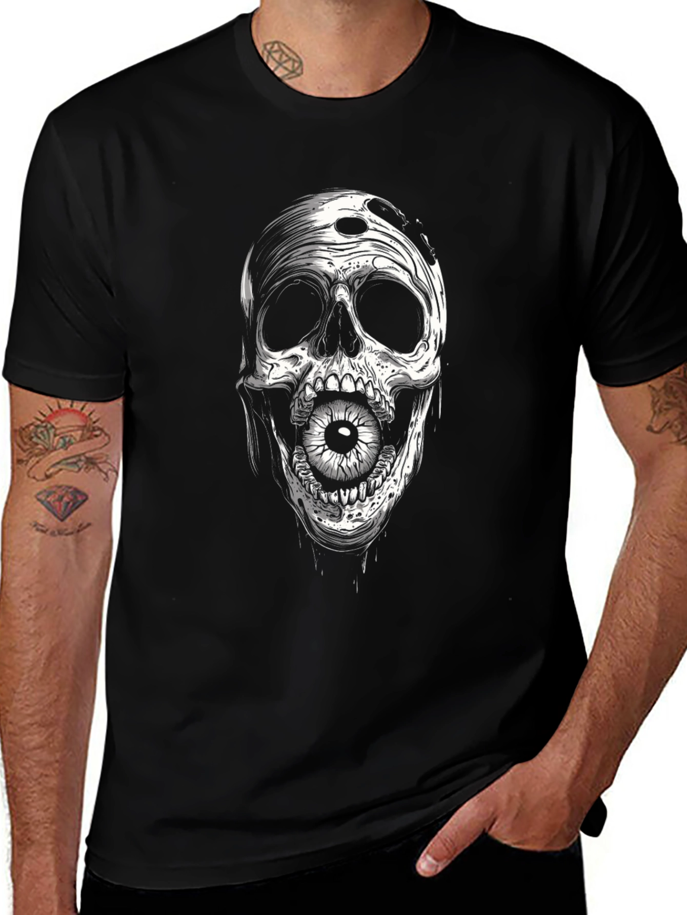 Camiseta Negra con Estampado de Calavera y Ojo