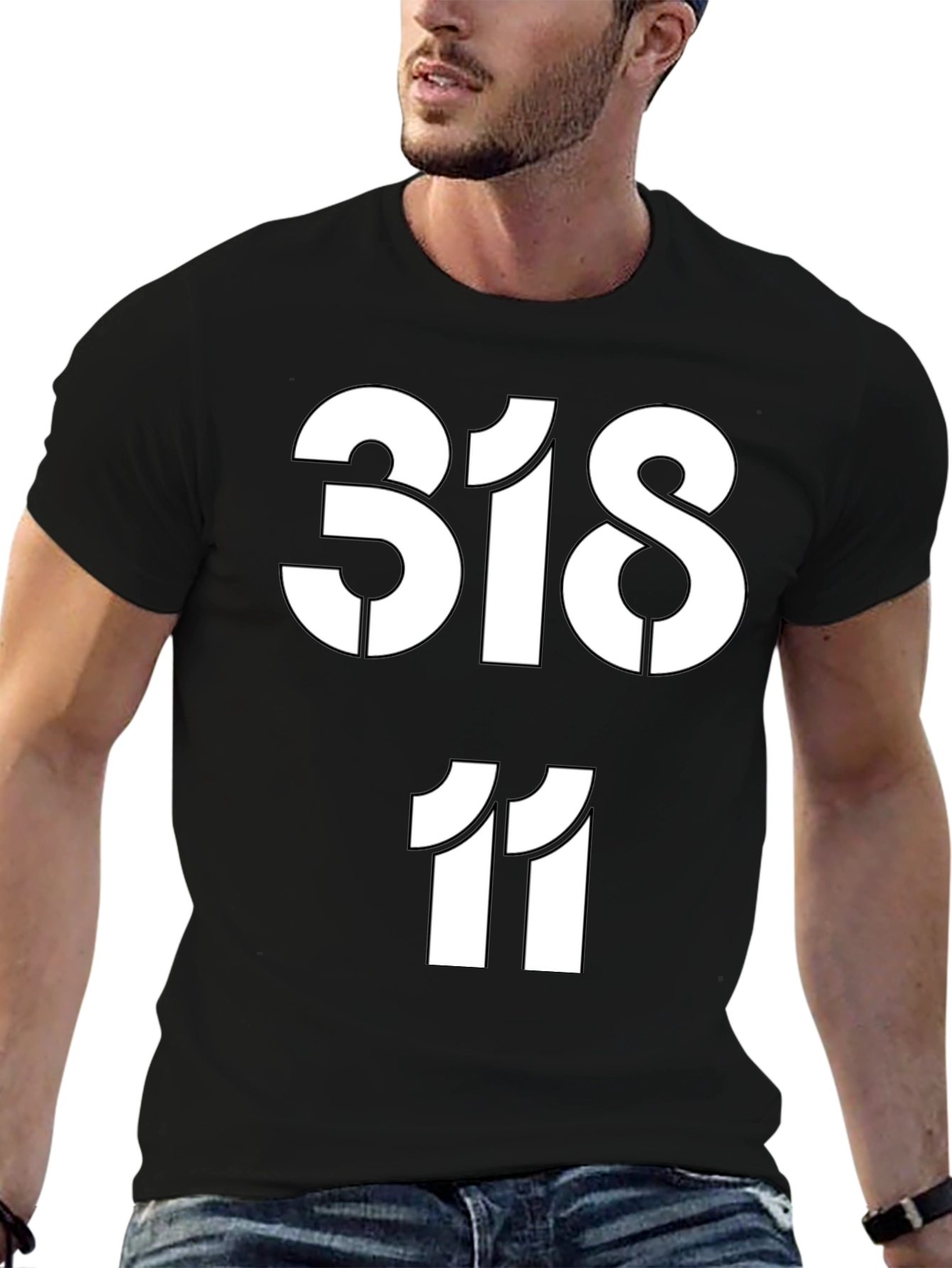 Camiseta Negra Estampada con Números 318 y 11