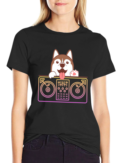 Camiseta Negra con Diseño de DJ Husky