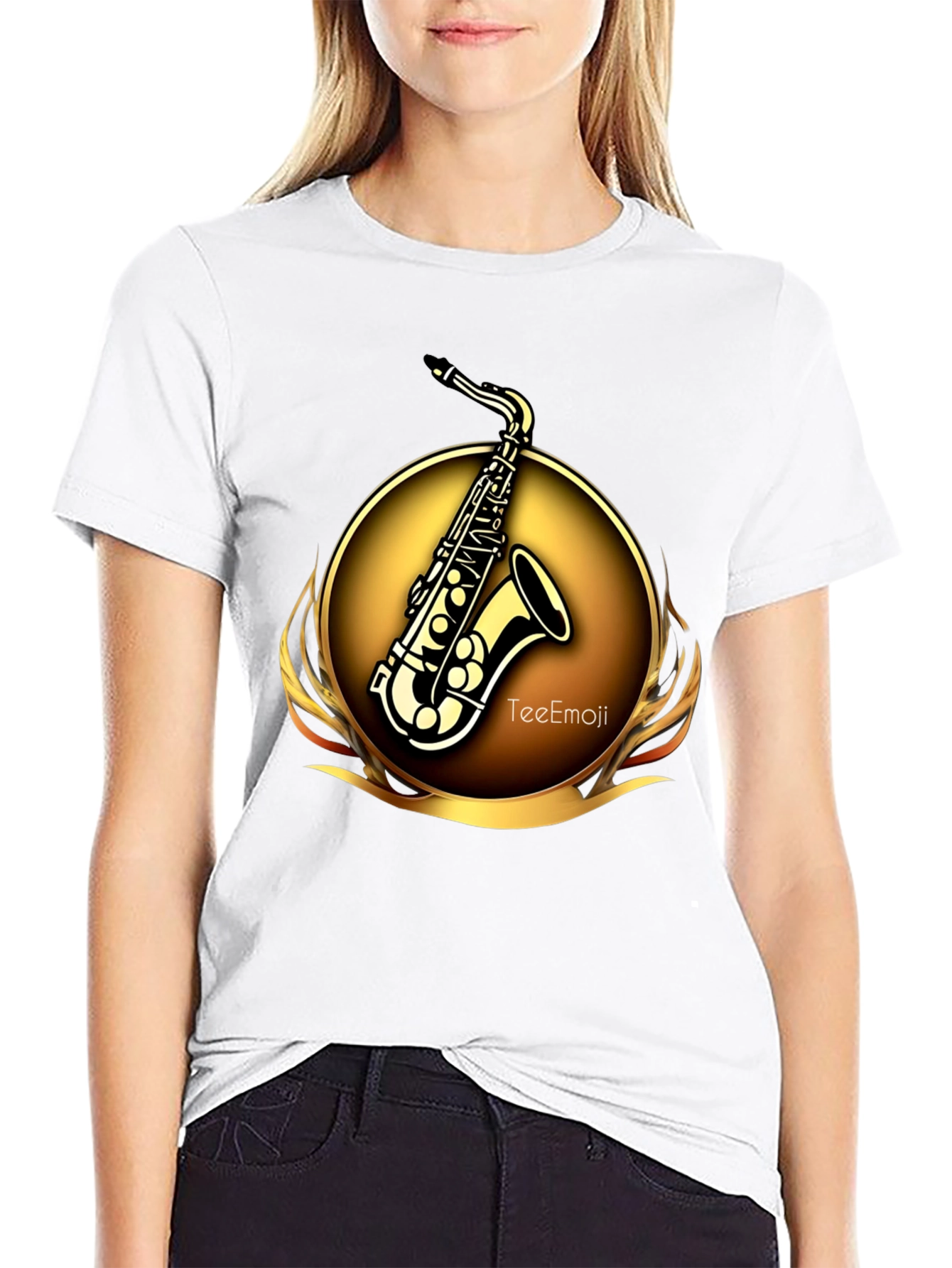 Camiseta Negra Saxofón Dorado Diseño Exclusivo
