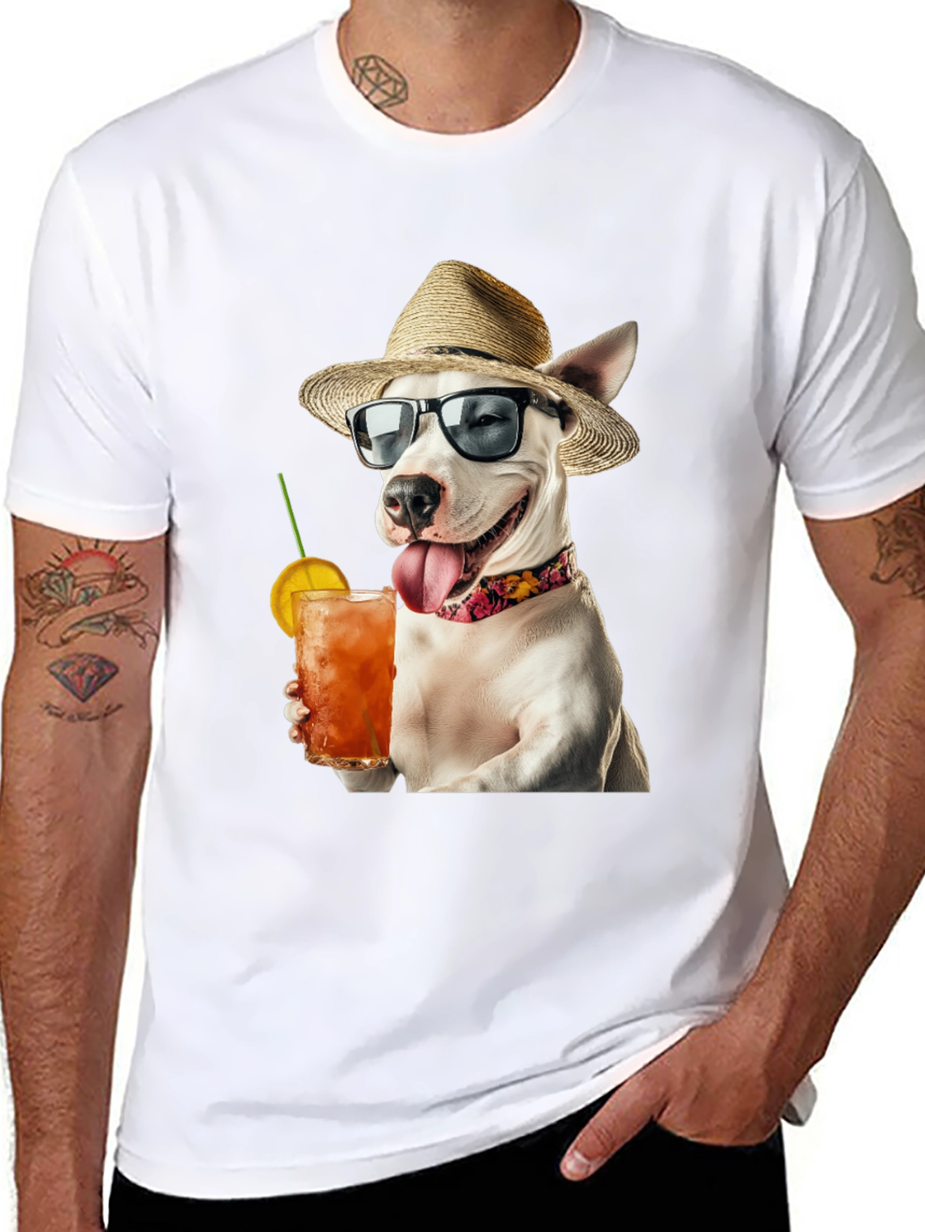 Camiseta Negra con Perro Bebiendo Cóctel