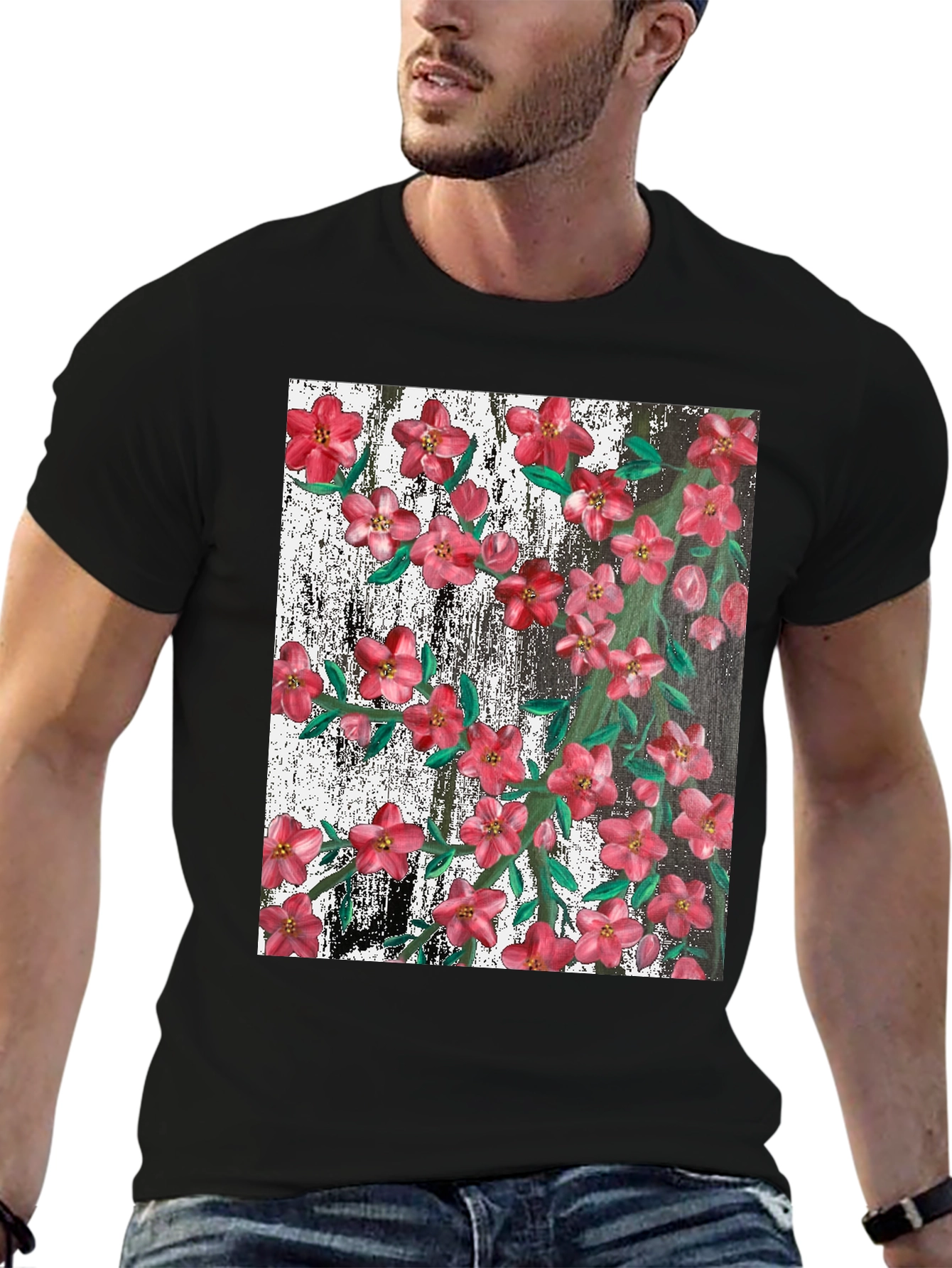 Camiseta Negra con Estampado Floral Artístico