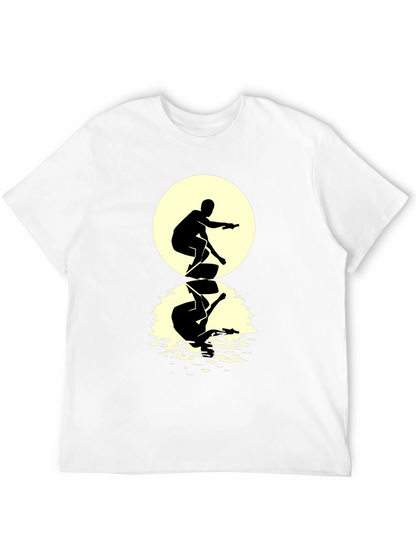 Camiseta Negra Hombre: Silueta Surfista Reflejo Lunar