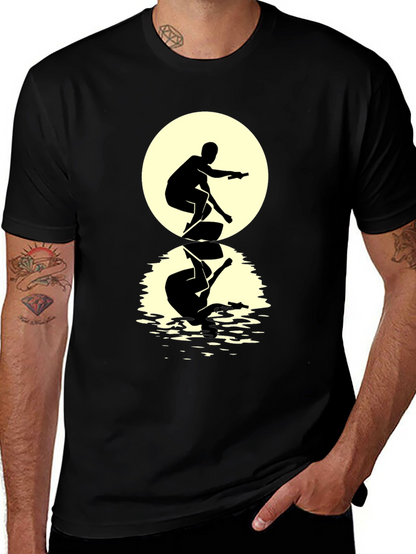 Camiseta Negra Hombre: Silueta Surfista Reflejo Lunar
