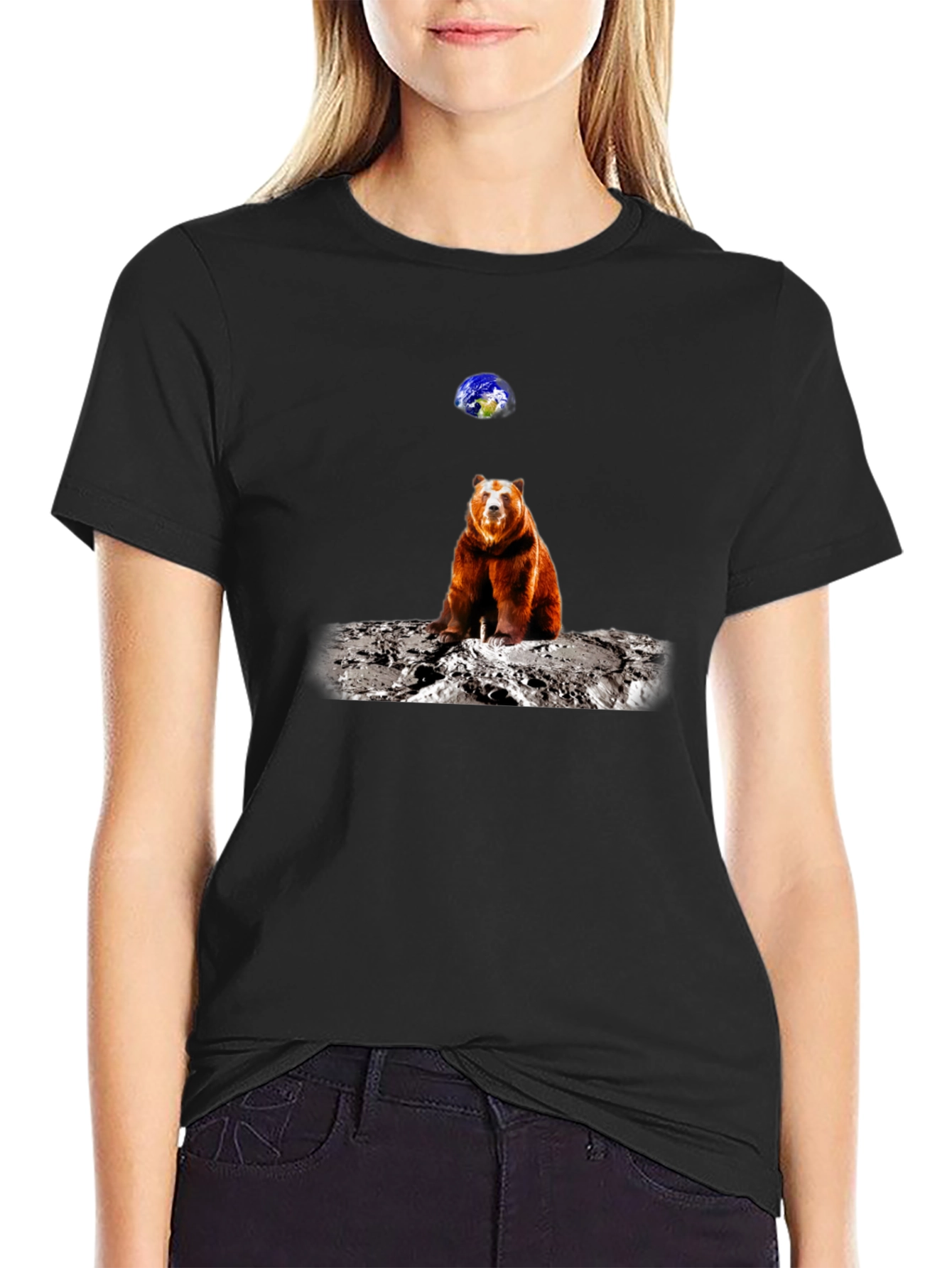 Camiseta Negra con Diseño de Oso en la Luna