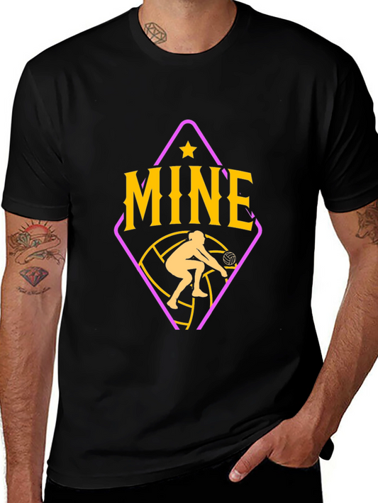 Camiseta Negra con Diseño de Voleibol Mine