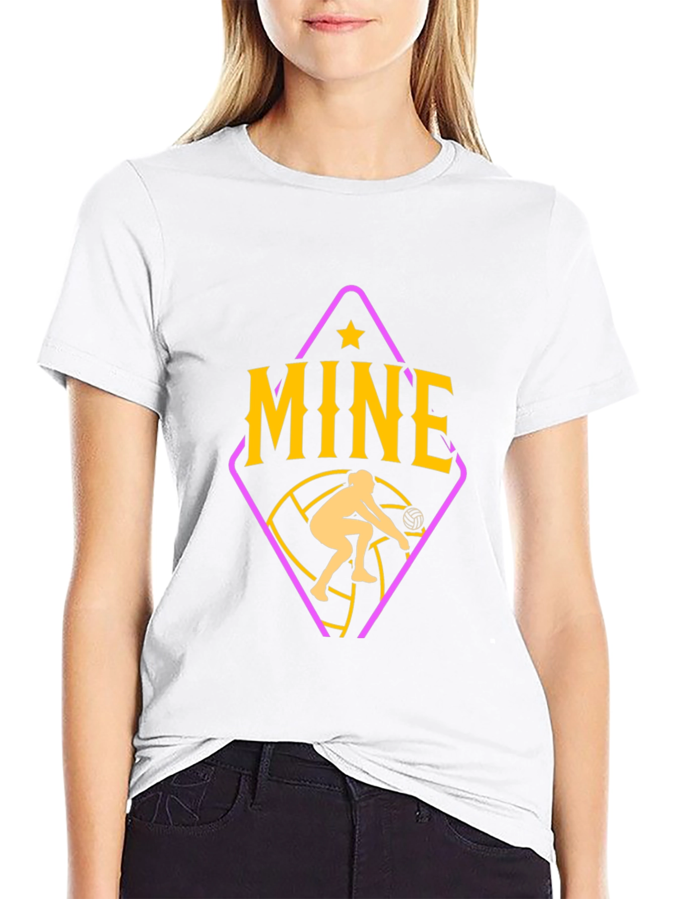 Camiseta Negra con Diseño de Voleibol Mine
