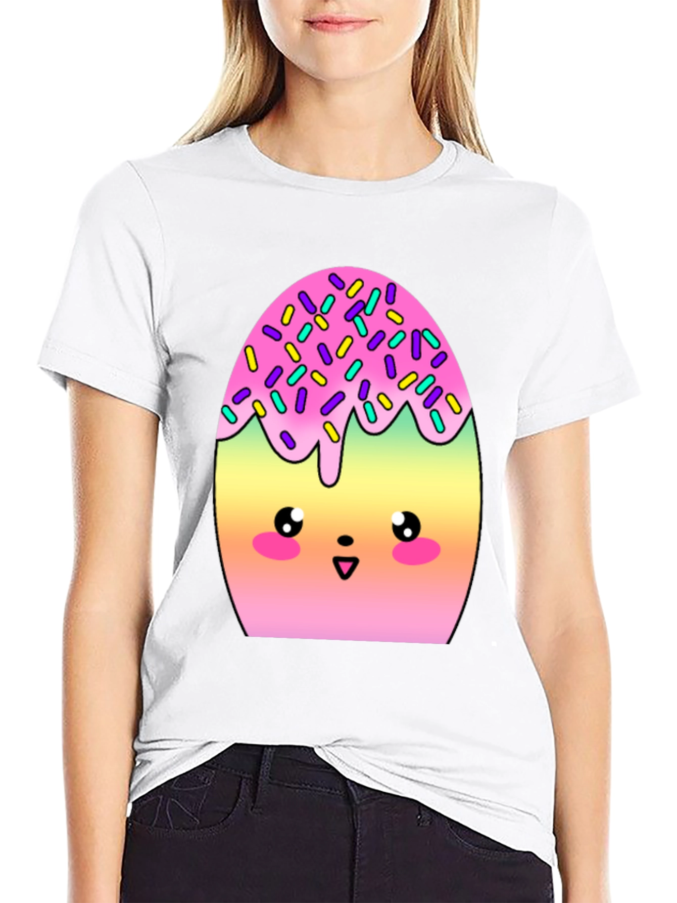 Camiseta Negra con Divertido Diseño de Huevo Kawaii