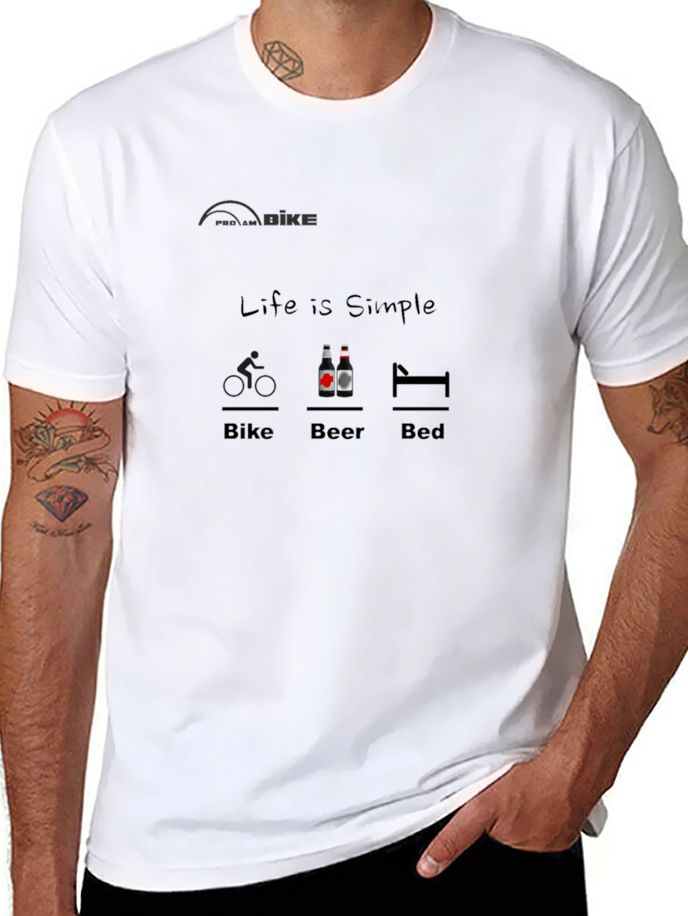 Camiseta Negra: Bici Cerveza Cama - Vida Simple
