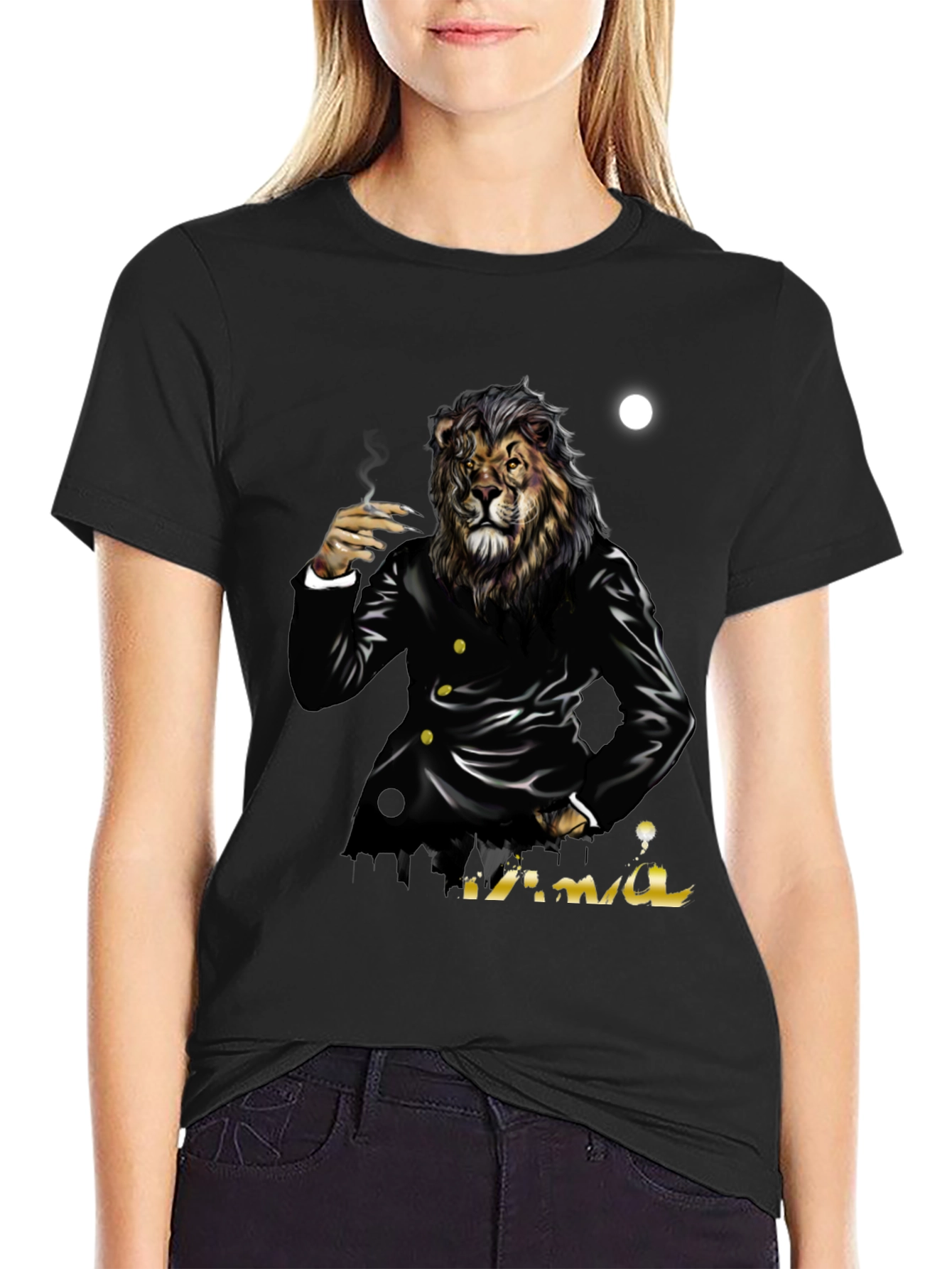 Camiseta Negra con Diseño de León Mafioso