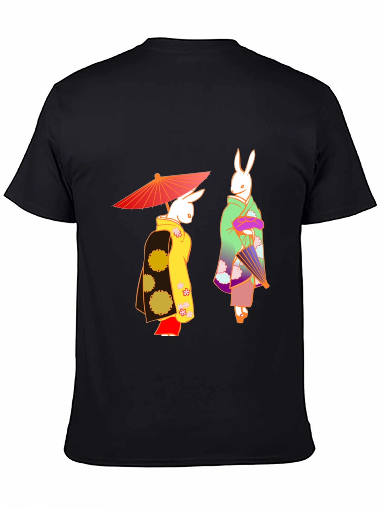Camiseta Negra con Conejos Japoneses