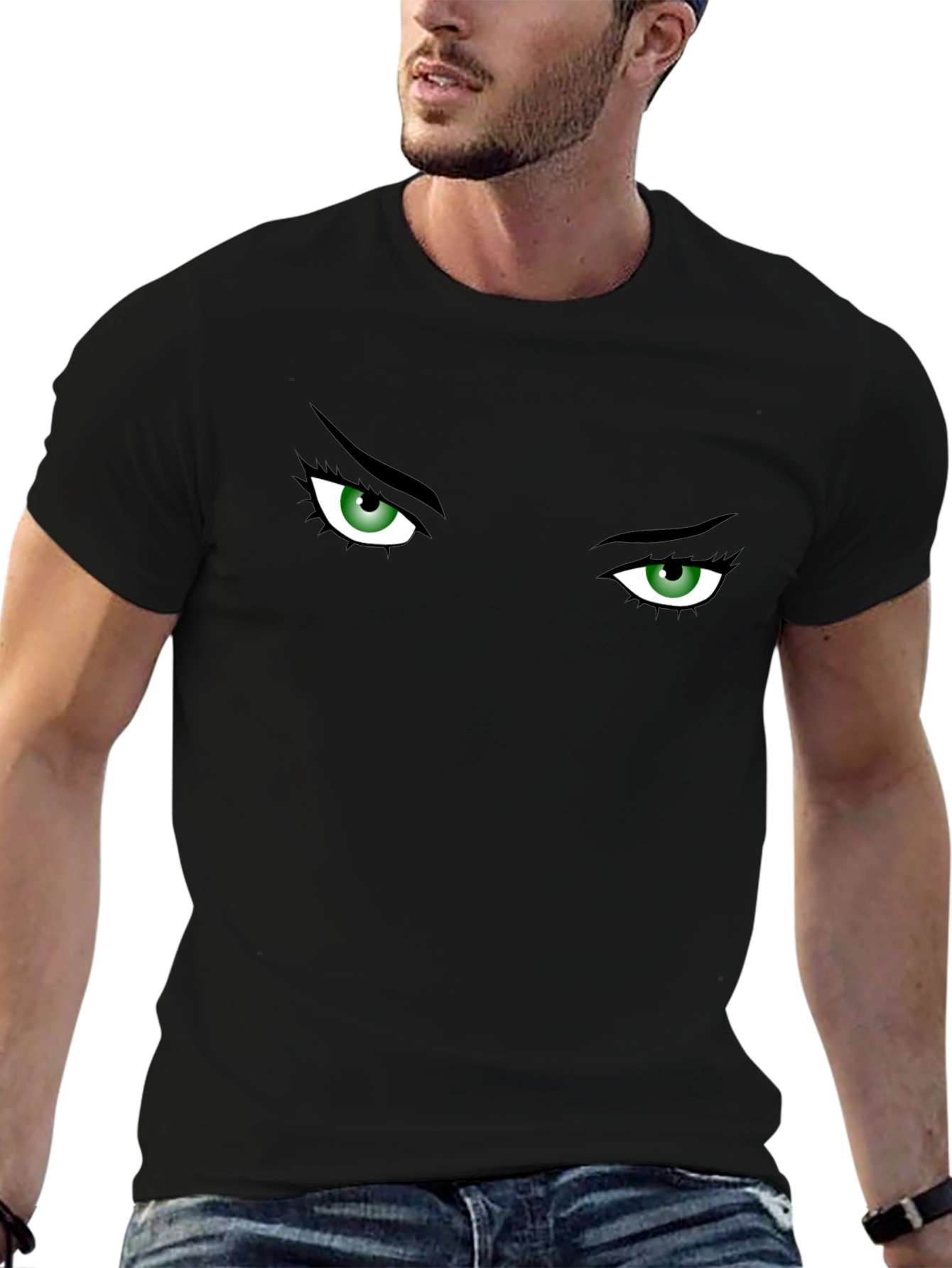 Camiseta Negra con Ojos Verdes Intrigantes