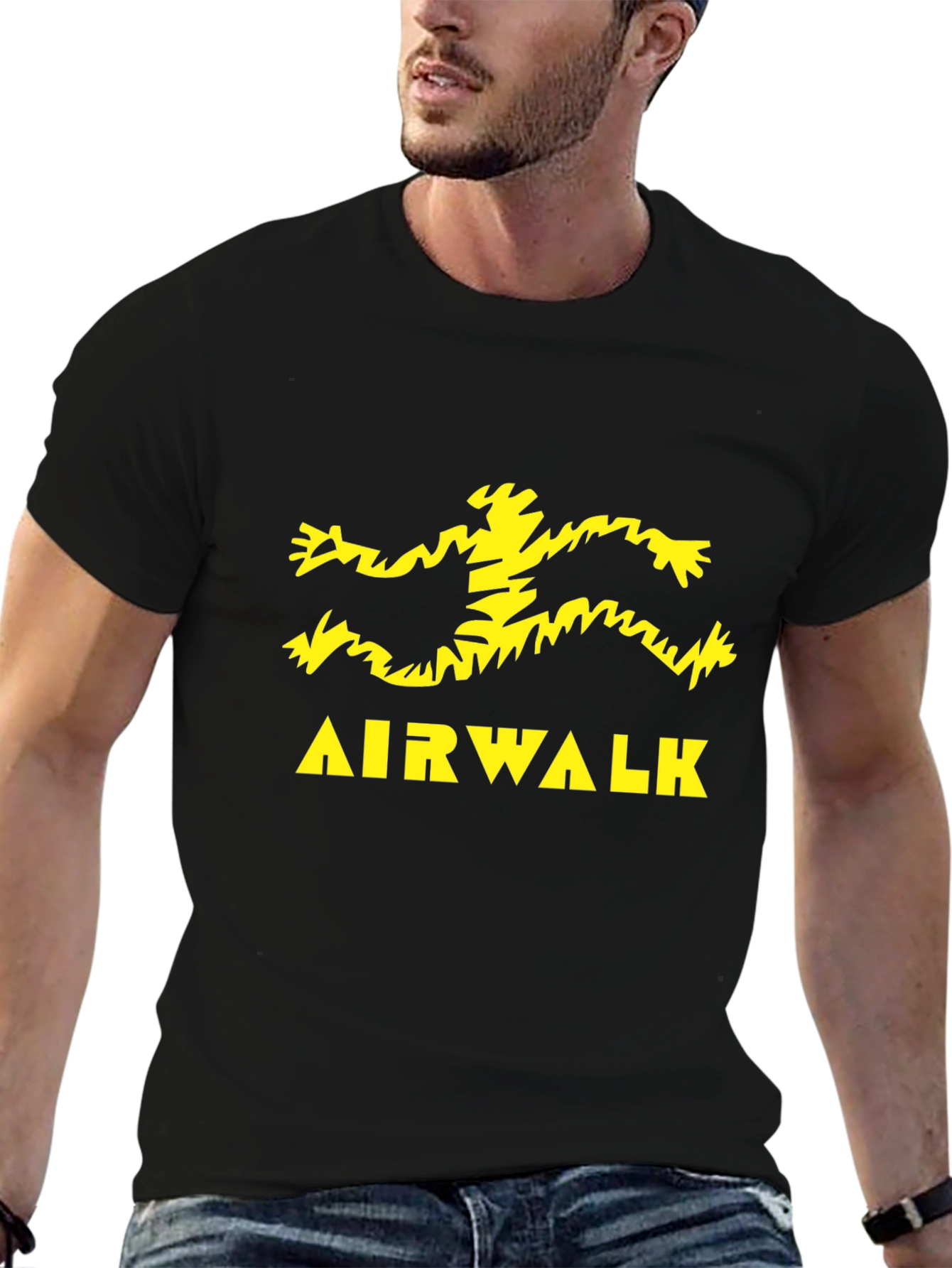 Camiseta Negra Airwalk Logo Amarillo Estampado