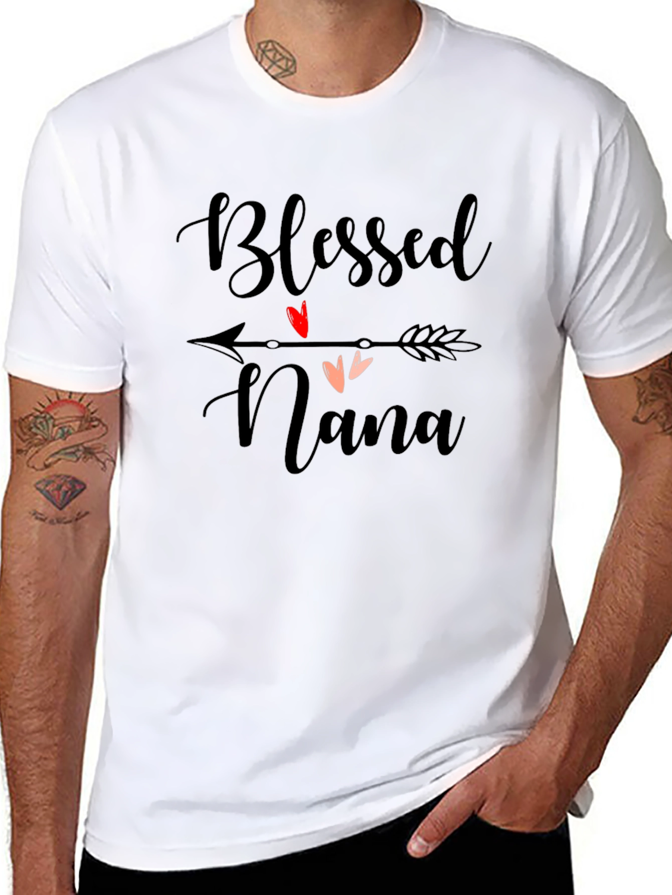Camiseta Negra Blessed Nana con Diseño de Flecha